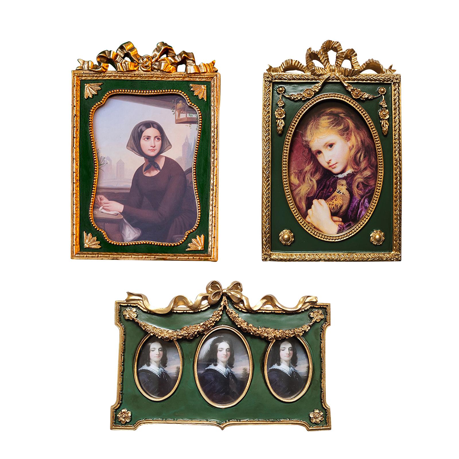 Resin Art Gallery - Antique Resin Photo Display Frame Tabletop
